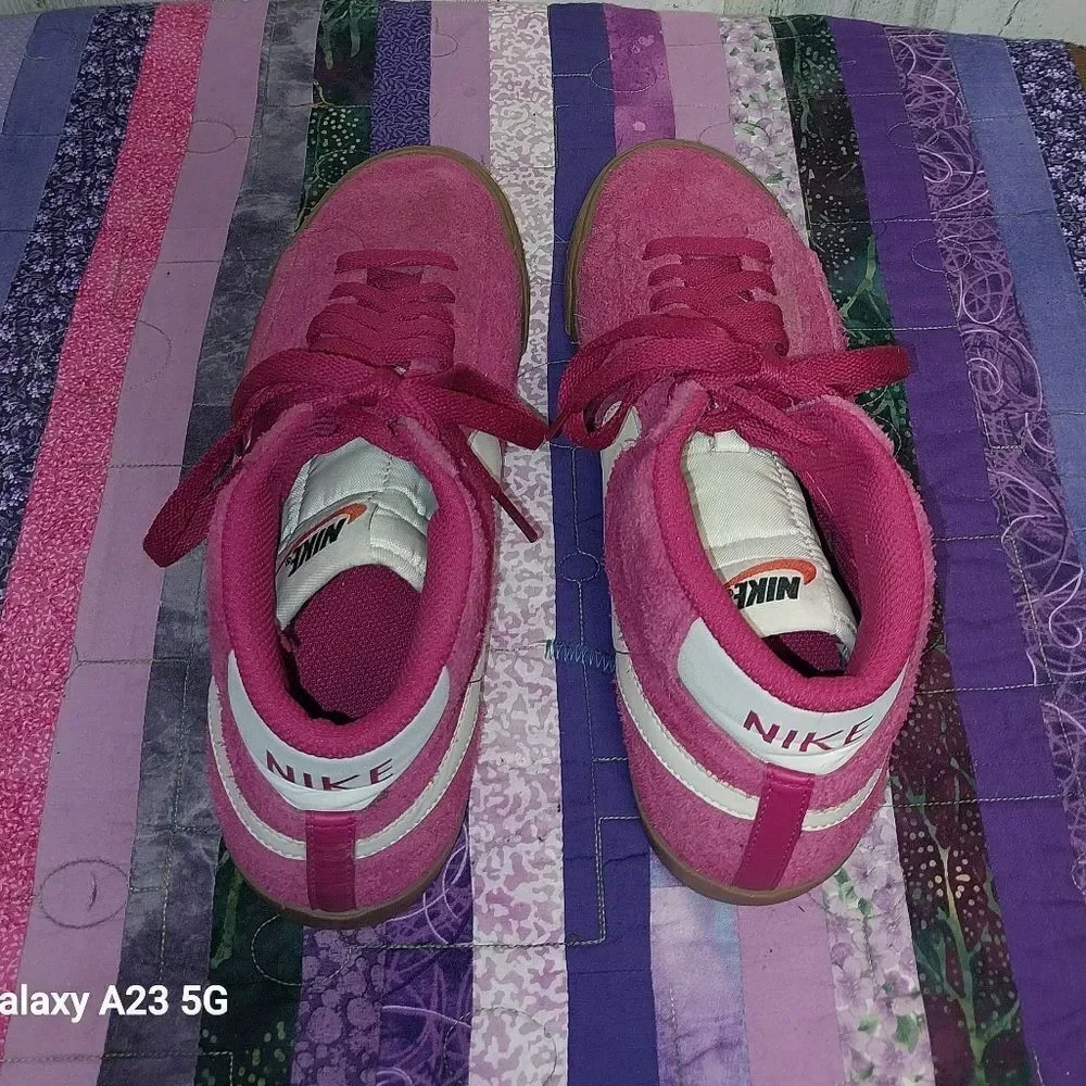 Nike 518171-614 Blazer Mid Suede Pink Size 9